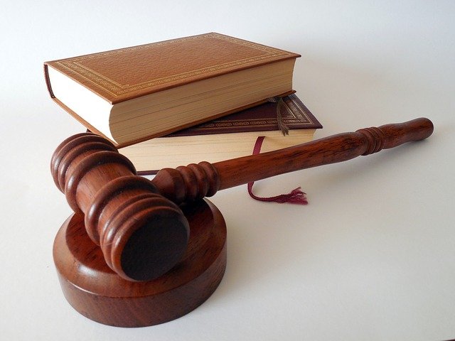 Jakie sprawy obejmuje profesjonalna obsługa prawna firm?